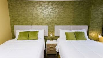 1 bedroom, desk, iron/ironing board, WiFi