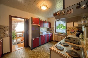 ميكروويف، فرن، موقد طهي مسطح، غسالة أطباق