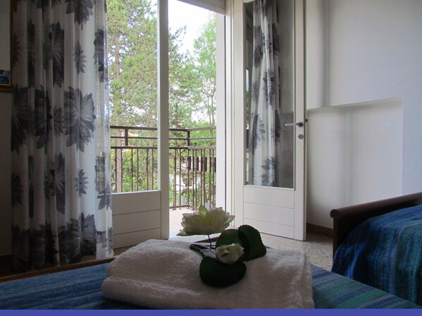 Departamento, 2 habitaciones, Terraza, vista al jardín | 3 habitaciones 