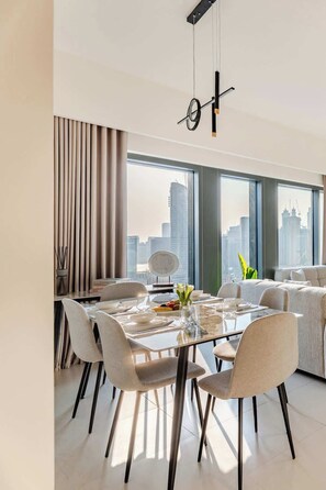 Dining - Rentico | Ultra-Luxury 2BR Burj Khalifa & Fountain (Dubai)