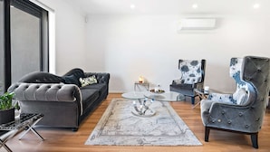 Apartment | Living area - Spacious Tarneit Home With Private Garden (Melbourne)