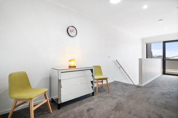 Apartment | Living room - Spacious Tarneit Home With Private Garden (Melbourne)