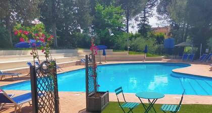 Holiday Travel Genius - Tuscany Base Near Pisa & Florence