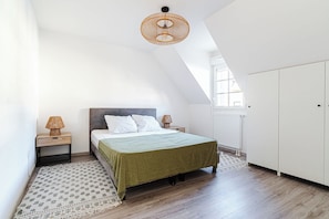 Apartment | 4 bedrooms, laptop workspace, iron/ironing board, bed sheets - Bright Family Home Near Deauville (Saint-Arnoult)