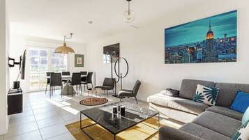 Apartment | Living area