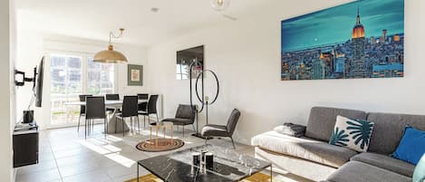 Apartment | Living area