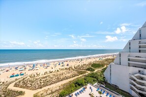 Beach - XPLORIE ACTIVITIES & LINENS INCLUDED*! Beautiful 2BR + OpenPlaza condo! Direct Oceanfront View! (Ocean City)