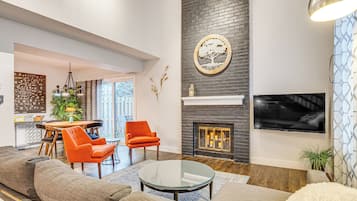 Apartment (2 Bedrooms) | Depan hartanah