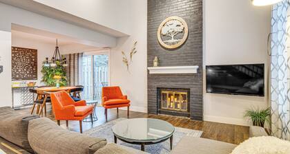 Easy Commuting & Sightseeing! Chic Dtwn Indy Home