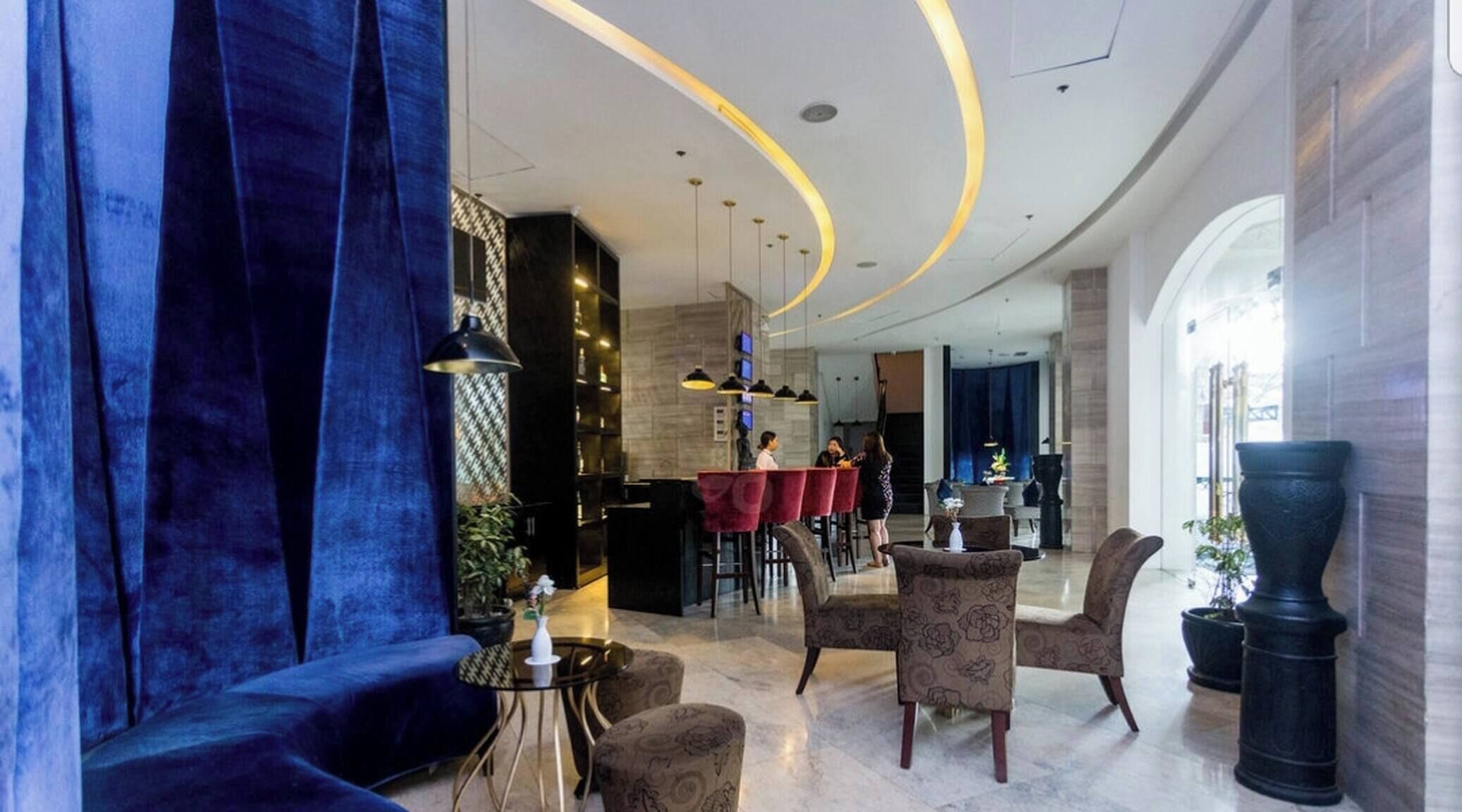 Quarto, 1 quarto, sacada | Sala de jantar