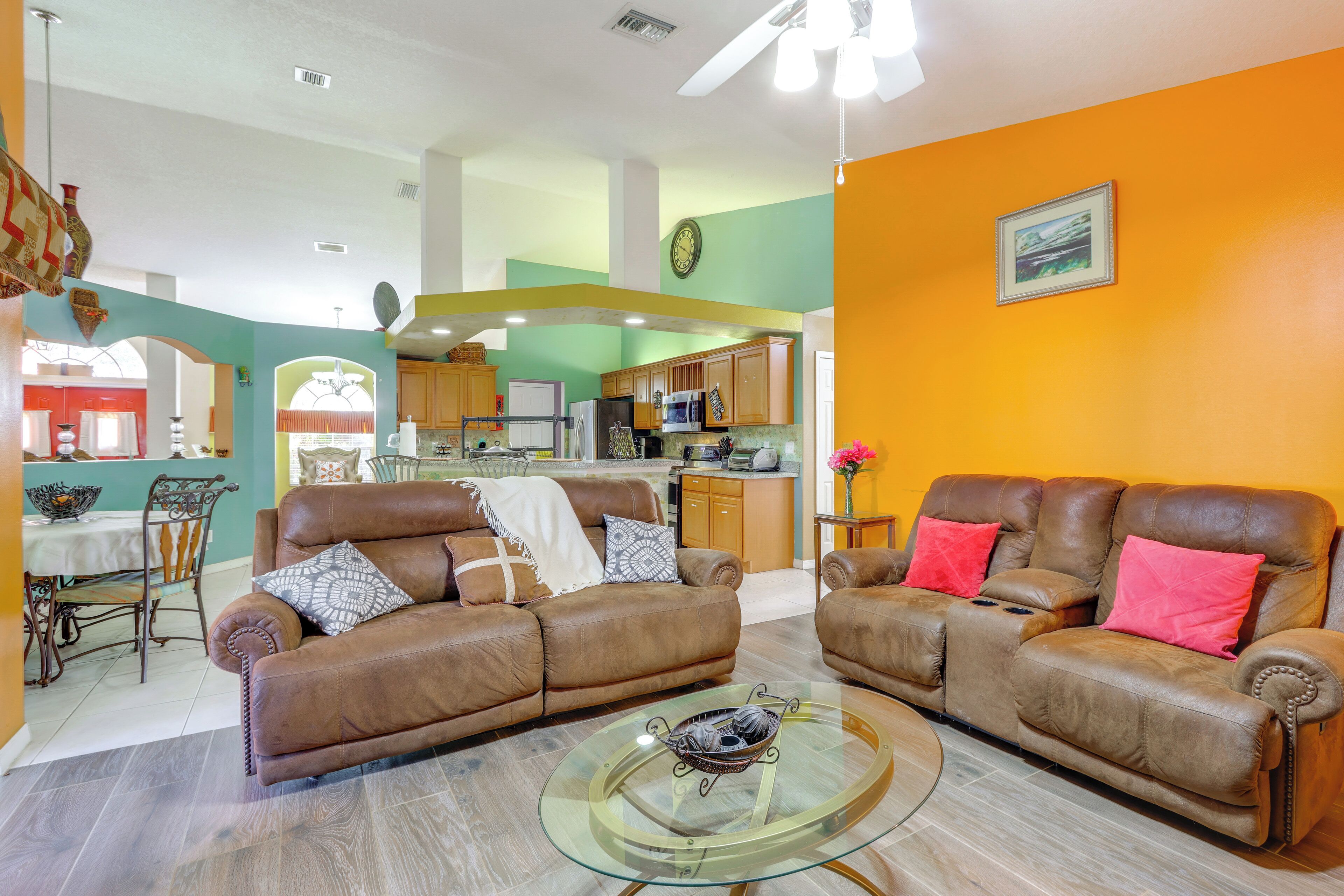 House (3 Bedrooms) | Interior