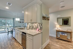 Apartment (2 Bedrooms) | Interior - Walkable Beach Retreat! Miramar Resort Condo (Miramar Beach)