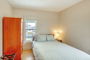 House (2 Bedrooms) | Interior - Walk to Nightlife District! Omaha Benson Bungalow (Omaha)