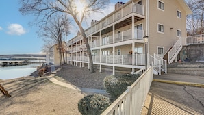 Unclassified image, 4 of 32, button - Balcony w/ Lake Views: Waterfront Ozarks Condo! (Osage Beach)