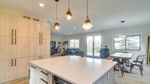 Talo (5 Bedrooms) | Sisätilat