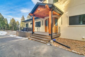 House (5 Bedrooms) | Interior - Great for Gatherings! Evergreen Getaway w/ Hot Tub (Evergreen)