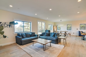 House (5 Bedrooms) | Interior - Great for Gatherings! Evergreen Getaway w/ Hot Tub (Evergreen)