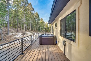 Interior - Great for Gatherings! Evergreen Getaway w/ Hot Tub (Evergreen)