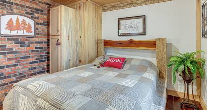 Walk to Current River: Ozarks Adventure Home!