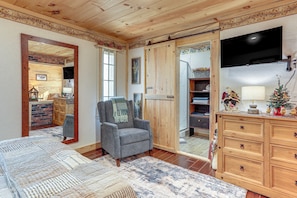 Interior - Walk to Current River: Ozarks Adventure Home! (Van Buren)