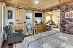 House (1 Bedroom) | Interior