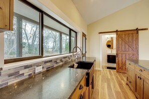 House (2 Bedrooms) | Interior - Mtn-view Gem Near Chico, Sage & Yellowstone! (Pray)