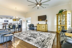 House (3 Bedrooms) | Interior - Community Pool! Family-friendly Savannah Retreat (Port Wentworth)
