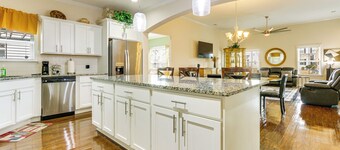 Community Pool! Family-friendly Savannah Retreat