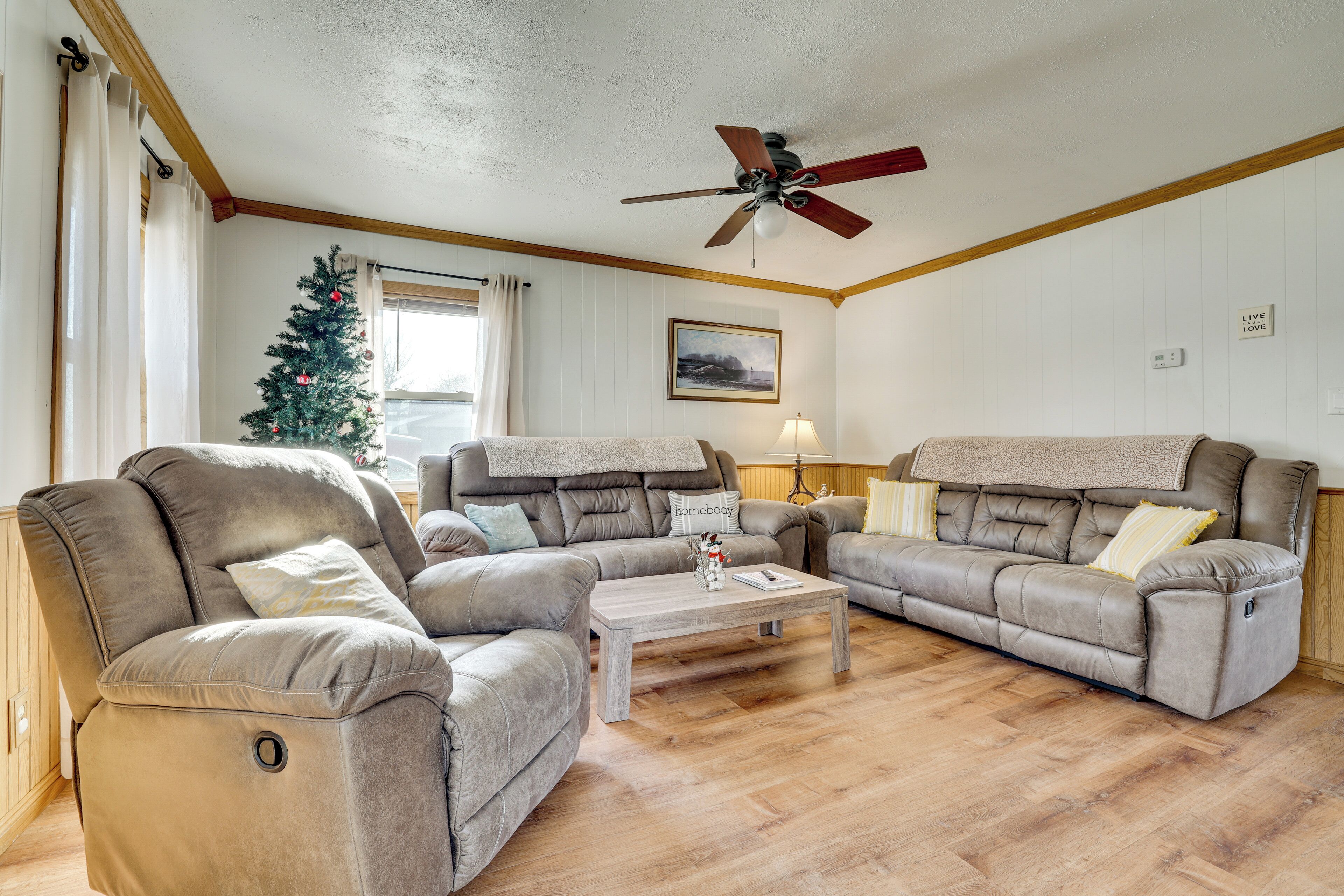 House (3 Bedrooms) | Front of property