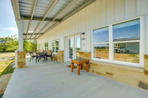 Angler's Paradise: Townhome 2 Mi to Matagorda Bay