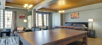 Unique Studio in Downtown Lebanon, Pets Welcome!