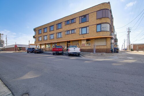 Unique Studio in Downtown Lebanon, Pets Welcome!