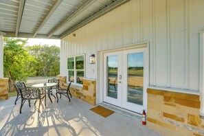 Interior - 8 Mi to Gulf! Newly Built Townhome in Matagorda (Matagorda)