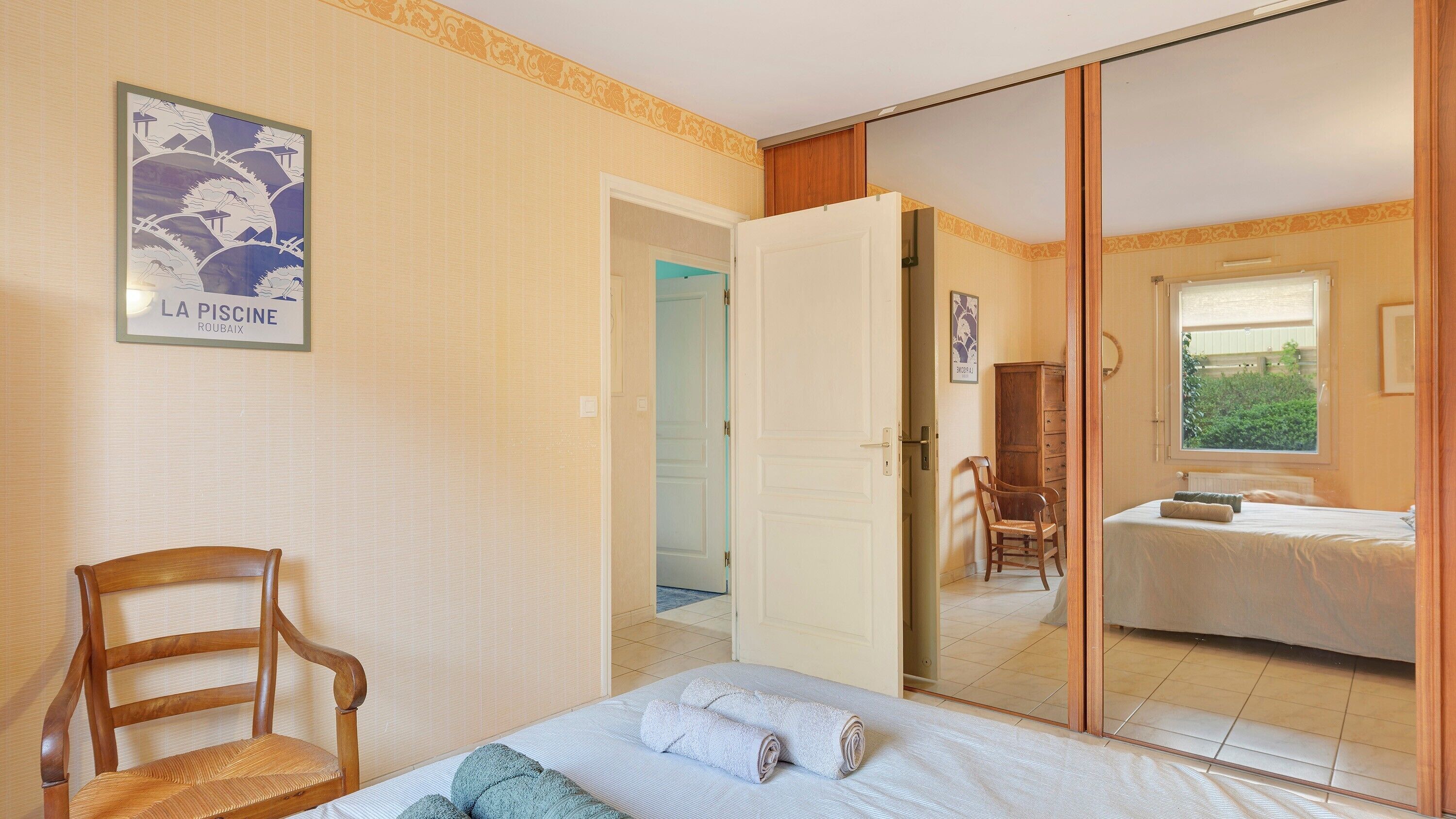 Fer et planche à repasser, Wi-Fi, draps fournis