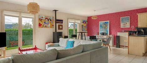 TV, DVD player, stereo