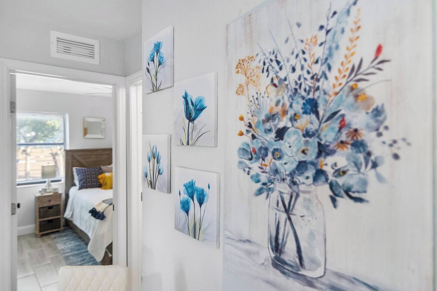 Tabla de planchar con plancha, cuna de viaje y wifi gratis 