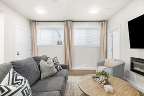 TV, fireplace, offices