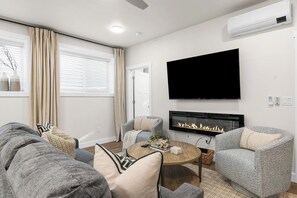 TV, fireplace, offices