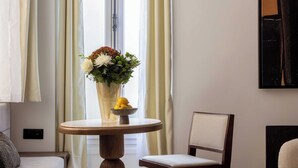 Unclassified image, 5 of 16, button - Luxury 2P Studio - Monceau / Paris 8th (Paris)