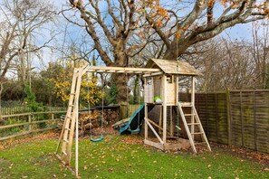 House - Rural House With Swimming Pool and Gardens (Chichester)