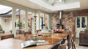 Rumah | 5 kamar tidur dan internet