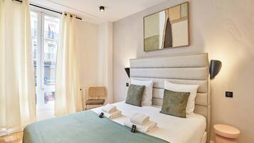 Apartment | 2 bedrooms, laptop workspace, iron/ironing board, bed sheets