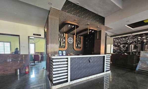 Reception - Townhouse High Court of Karnatak (Dharwad)