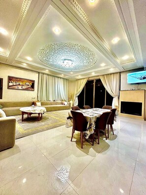 Dining - Luxury escape: private villa 12 minutes from Jemaa el-Fna square (Marrakech)
