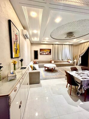 Living area - Luxury escape: private villa 12 minutes from Jemaa el-Fna square (Marrakech)
