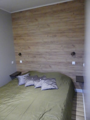 Bügeleisen/Bügelbrett, WLAN, Bettwäsche