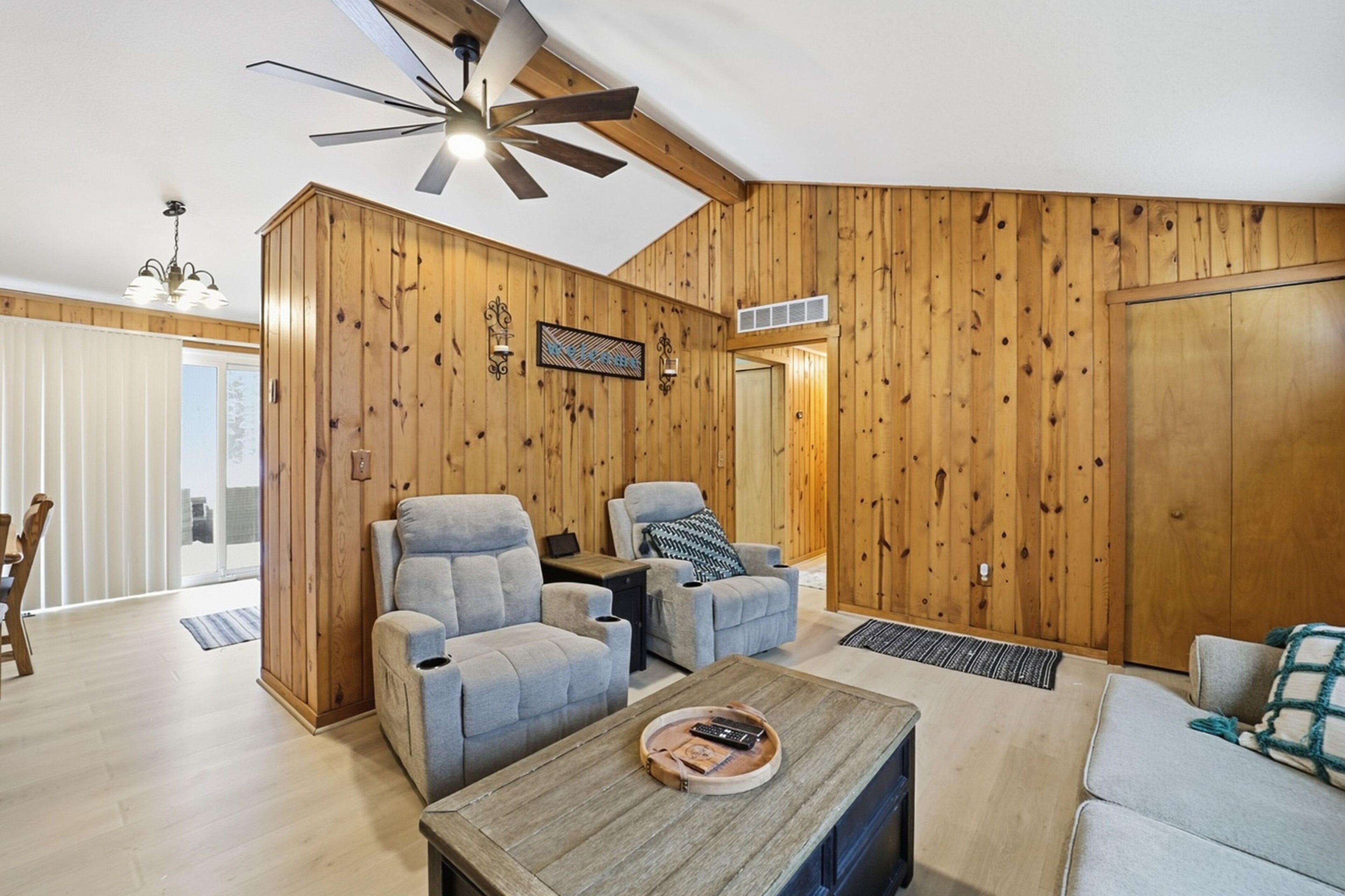 House, 3 Bedrooms | Living area | Streaming services