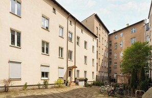 Exterior - Cozy Apartment in Torun | Desk to Work, Close to Park (Toruń)