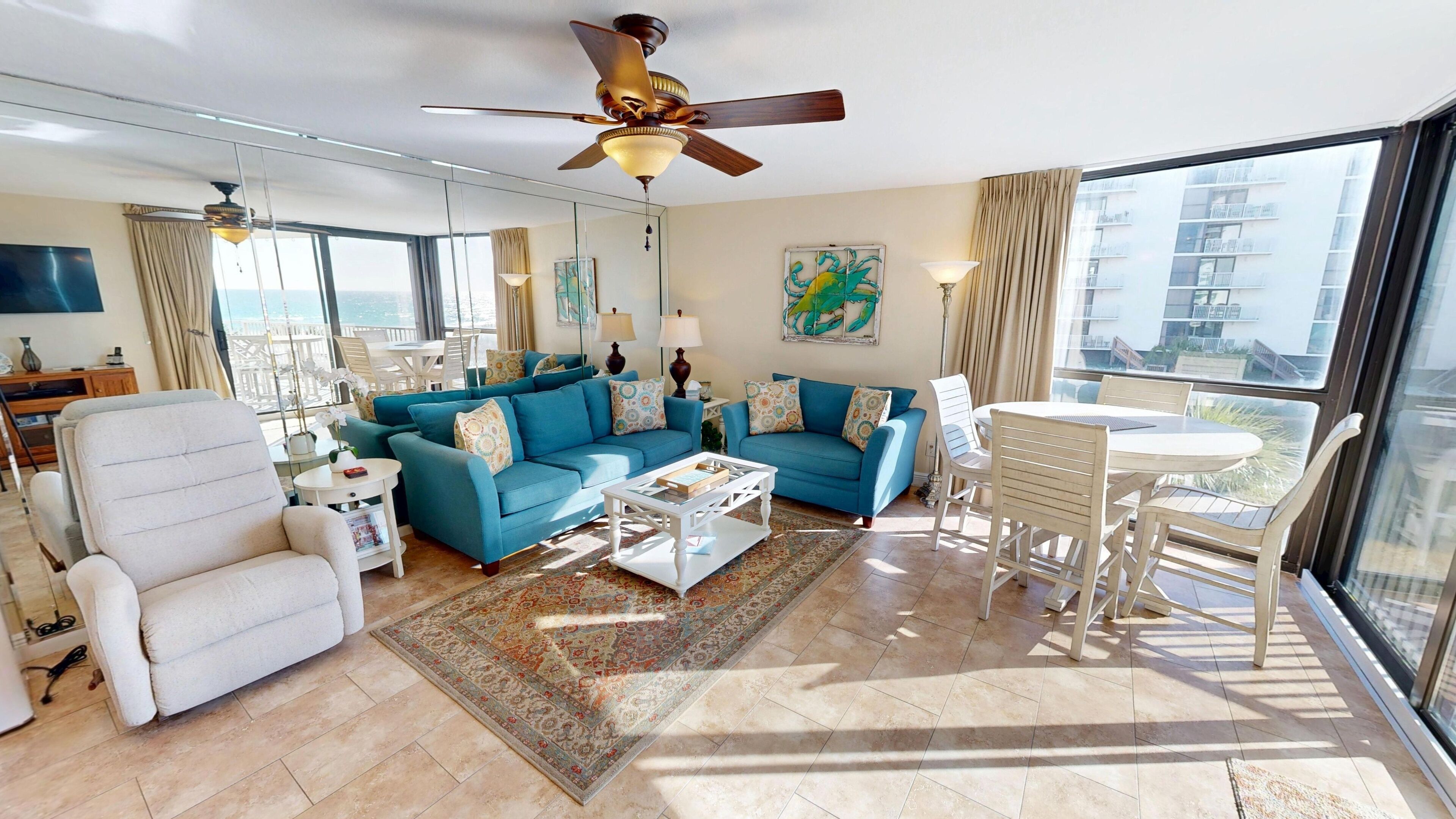 Condo, 2 Bedrooms | Living area