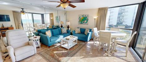 Condo, 2 Bedrooms | Living area